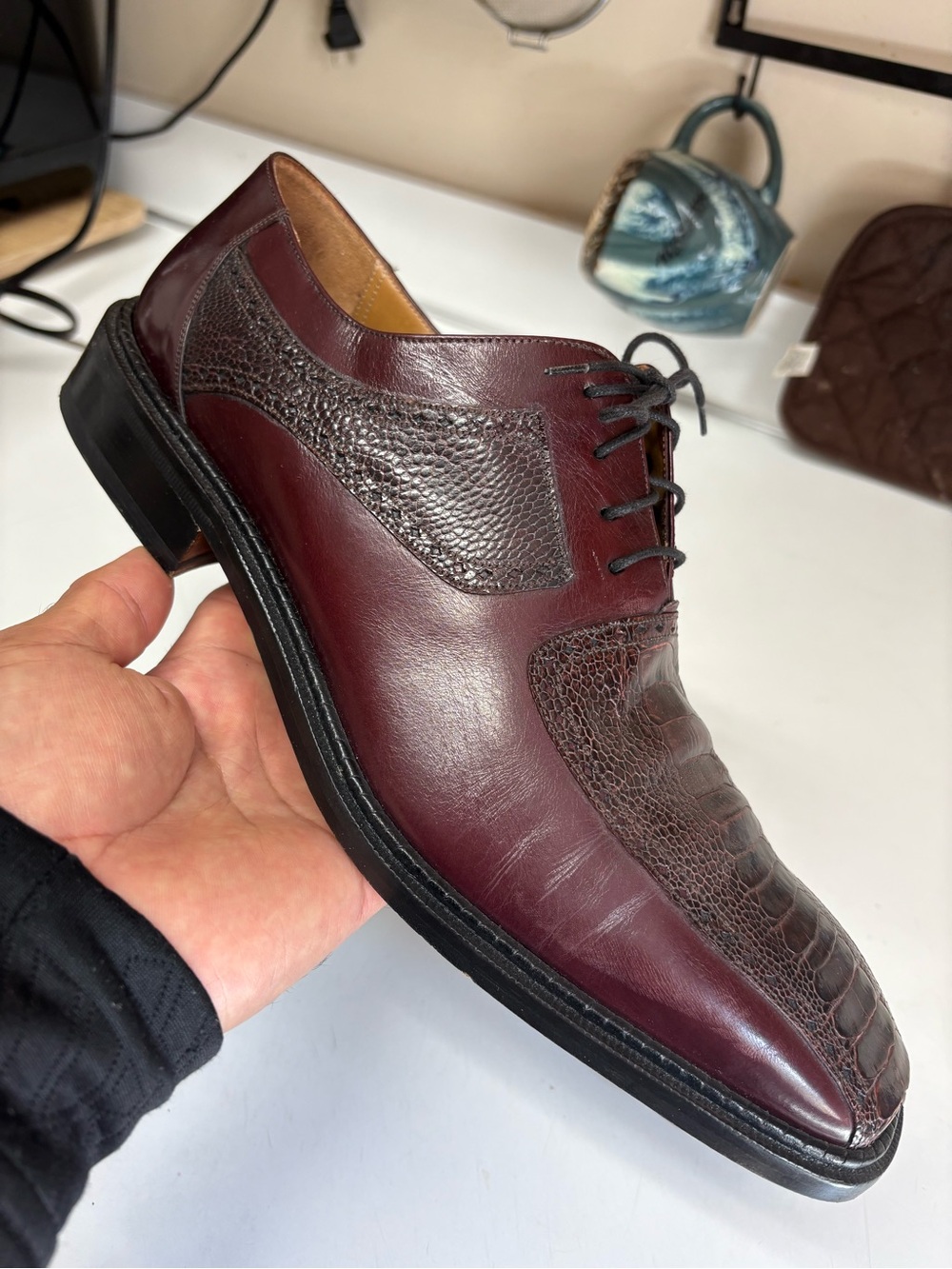 Mezlan Burgundy and Brown Leather Lace-Up Oxford excellent condition sz 12M